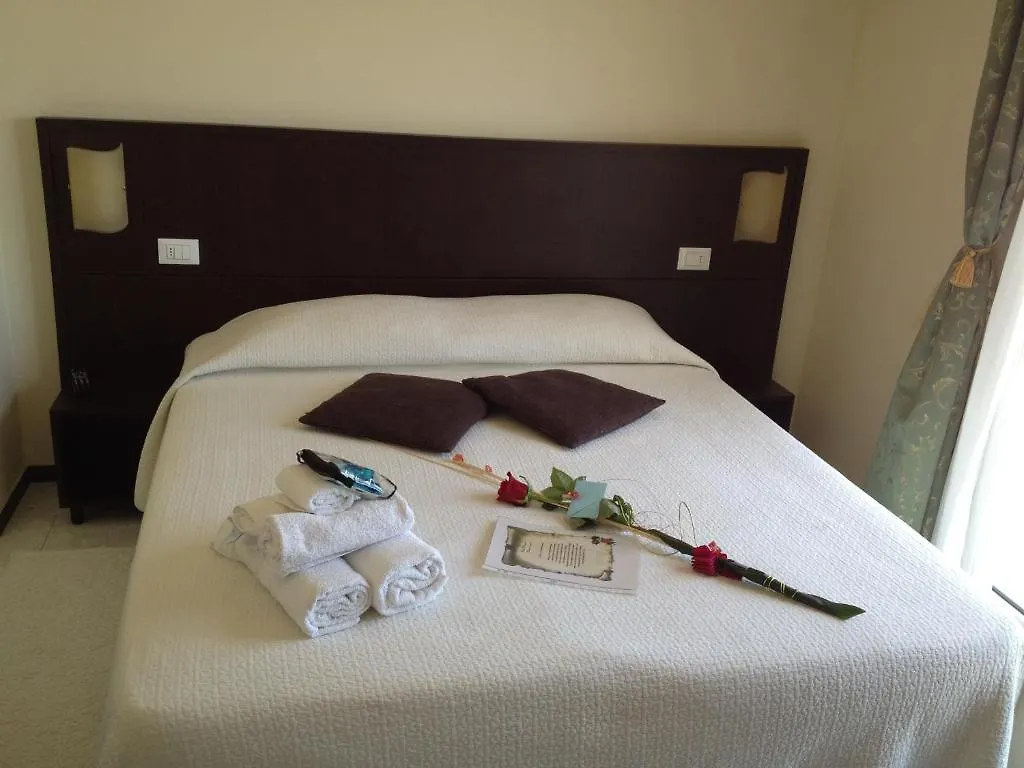 Hotel Okinawa Rimini 3*,