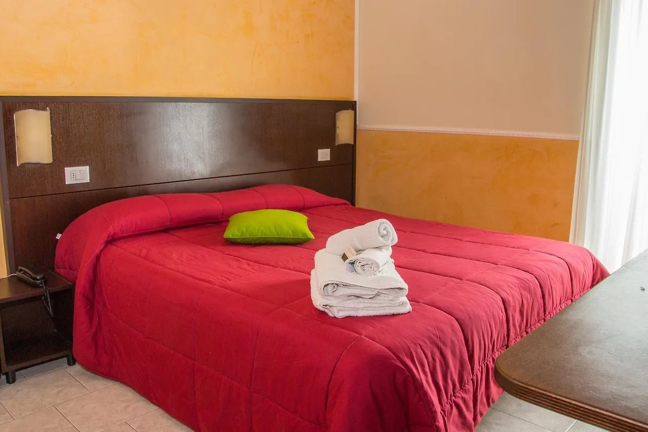 Hotel Okinawa Ρίμινι 3*,  Ιταλία